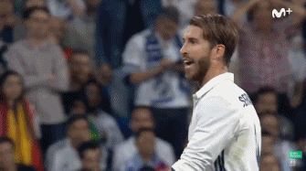 转播镜头抓拍:梅西进球后,皮克高喊