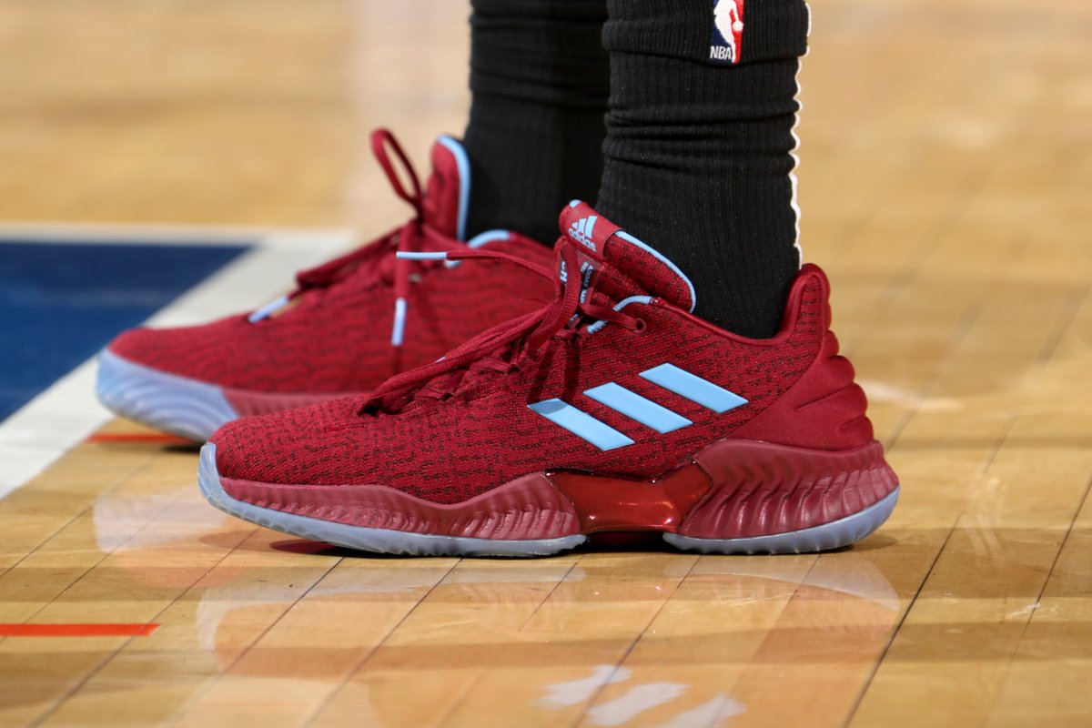 杰伦-布朗:adidas pro bounce 2018 low