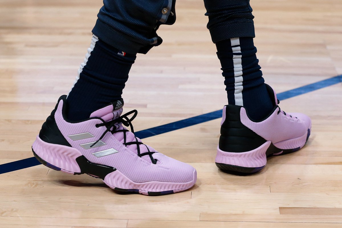 今日上脚球鞋一览:史蒂芬森上脚aj13