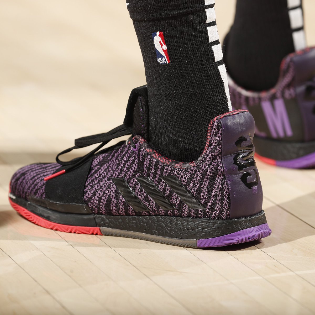杰伦-布朗:adidas harden vol.