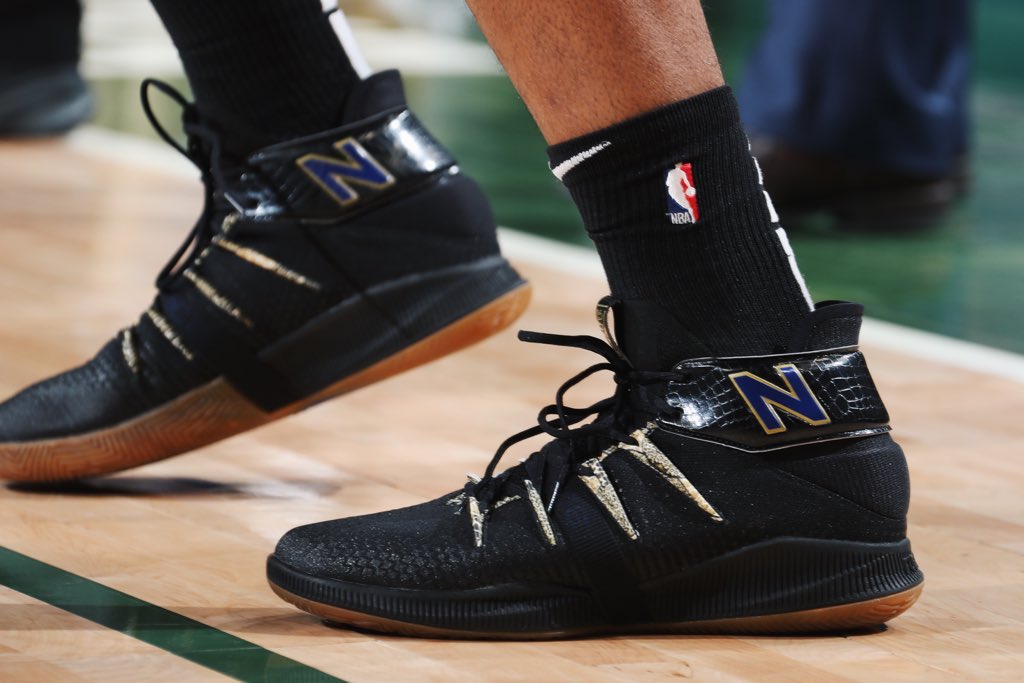 今日季后赛上脚球鞋一览:字母哥上脚KobeAD NBA新闻 第5张 今日季后赛上脚球鞋一览:字母哥上脚KobeAD NBA新闻 第5张
