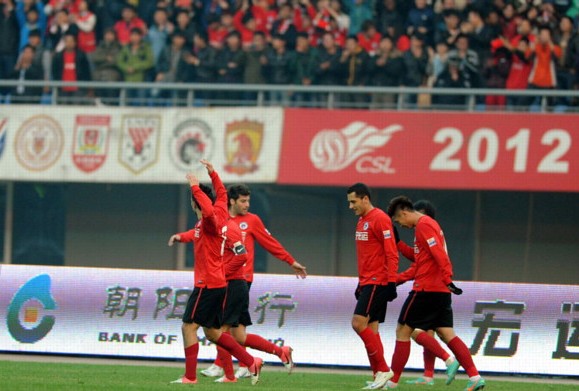 肇俊哲绝杀,辽足保级成功,申鑫排倒数第二_虎