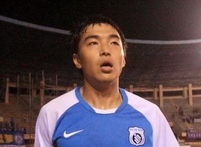 冯潇霆:一直珍藏着实德队球衣_虎扑中国足球新