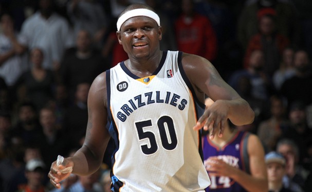 脚踝扭伤，扎克-兰多夫:希望没事，真的痛_虎扑NBA新声