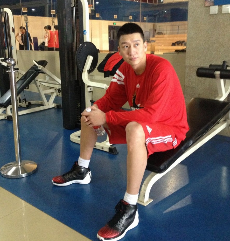 要是孙悦下赛季能留在首钢打联赛.