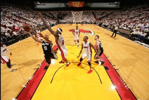 总决赛第一场分差只有4分,15年来首次_虎扑N