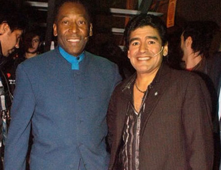 马拉多纳:FIFA给贝利的奖项毫无价值