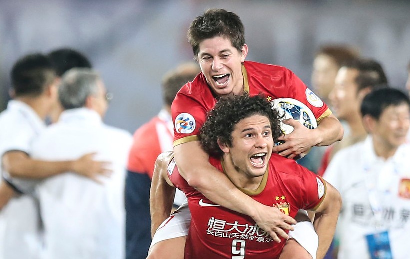 孔卡谈接班人:郑龙是最佳人选_虎扑中国足球新