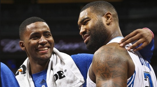 哈克利斯调戏队友:你那盖帽是个犯规_虎扑NB