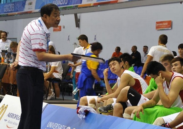 大运男篮教练周殿学:大学篮球联赛前景大好_虎