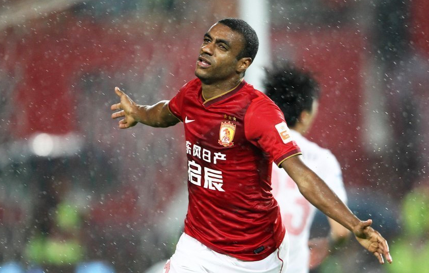 恒大巴西帮获外媒赞誉,穆里奇感谢球迷支持_虎