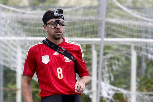 日本电视台希望搞清楚哈维在踢球.