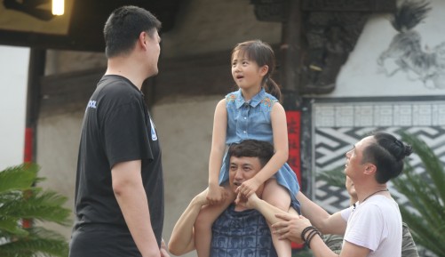 姚明参演《爸爸去哪儿》,将于近日出场_虎扑C
