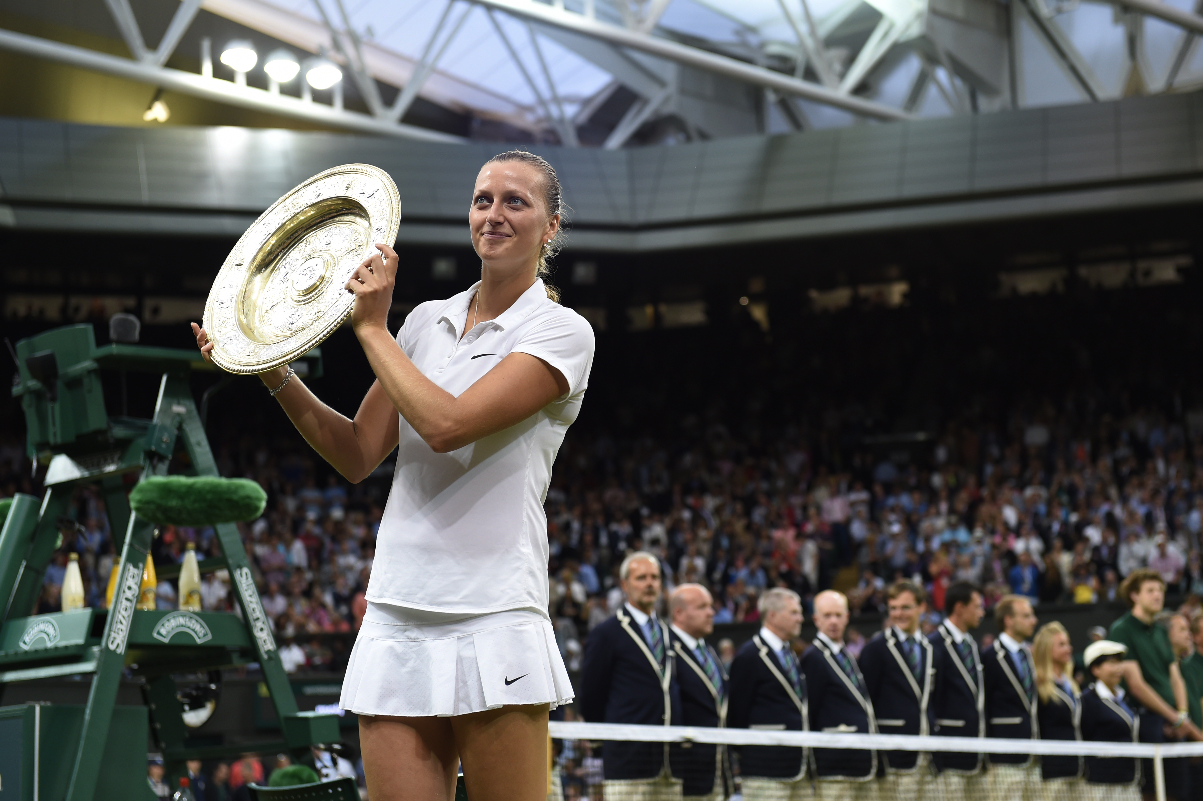 科维托娃横扫布沙尔重夺温网女单冠军_虎扑网球新声