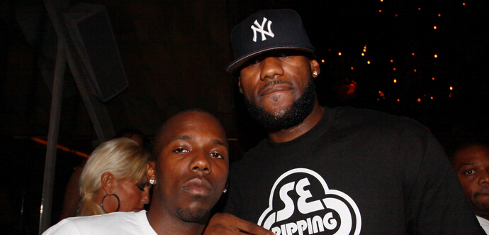 詹姆斯:经纪人在哪儿和我在哪打球无关_虎扑N