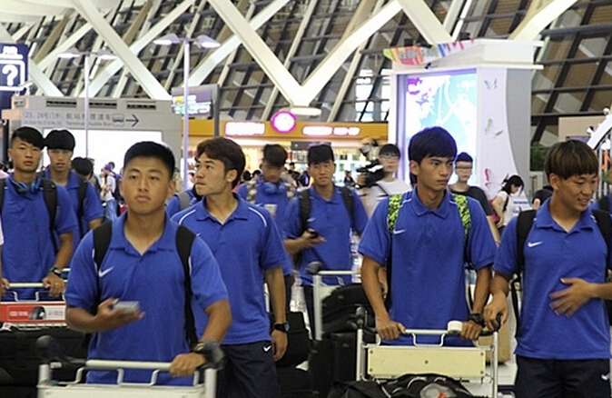 曝申花梯队或参加西班牙联赛,高层:正在谈_虎