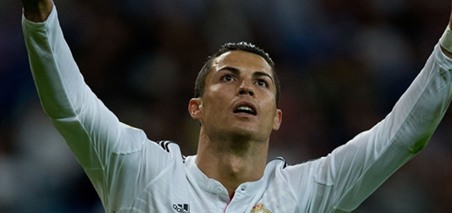 比利亚雷亚尔主帅:C罗要比梅西更加全面