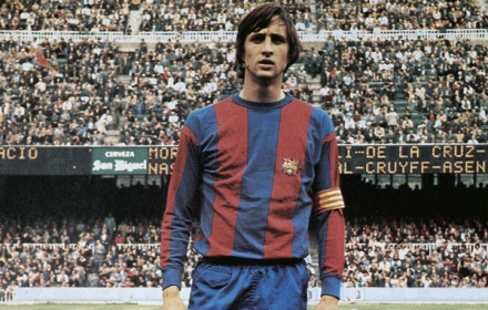 图片:克鲁伊夫在巴萨[via