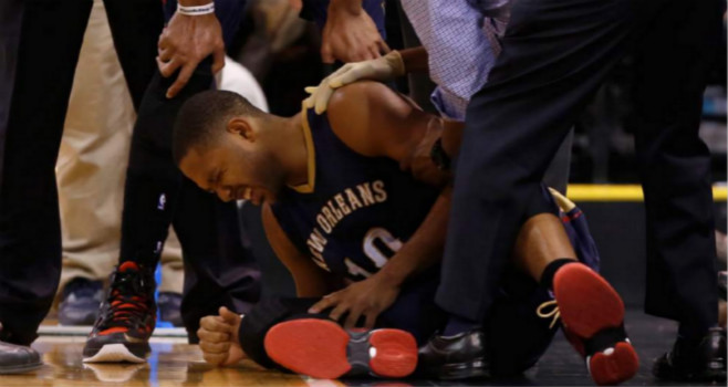 究竟是谁弄伤了埃里克-戈登?_虎扑NBA新声