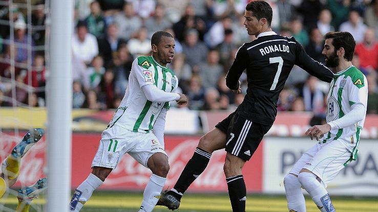 内马尔:C罗应该获得处罚