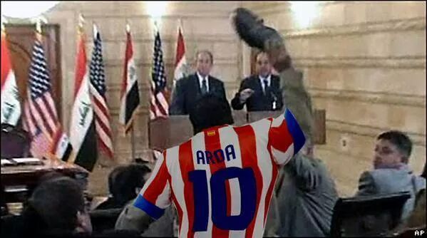 图兰:布什那次在伊拉克被扔鞋,