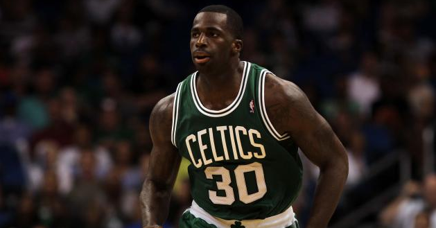 布兰登-巴斯17个篮板创生涯新高_虎扑NBA新