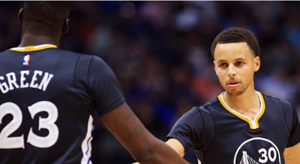 勇士格林:库里昨晚眼里在冒火_虎扑NBA新声