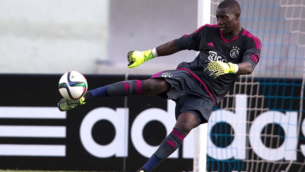 奥纳纳随队前往奥地利维也纳_虎扑其他新声