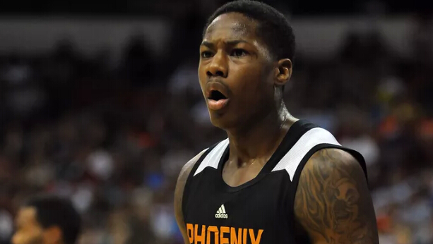 古德温:要努力提高自己的防守