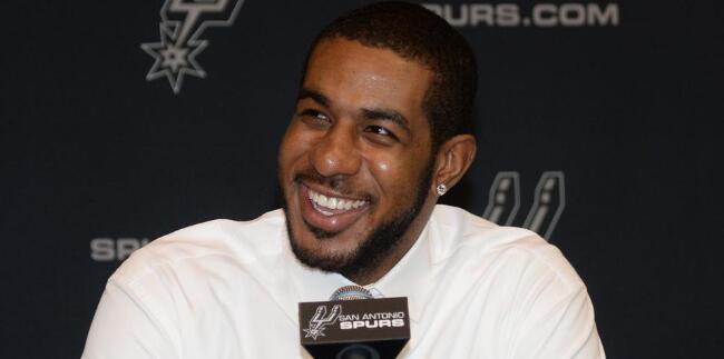 格林:需要得分时把球丢给阿德_虎扑NBA新声