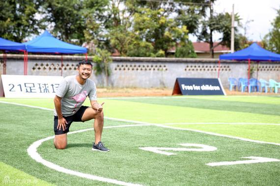 高雷雷:踢球收入全捐了,退役后也要自律_虎扑