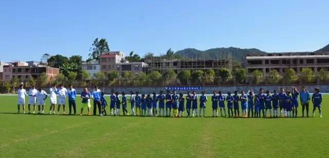 5对31!富力5人同31名小球员对决_虎扑中国足