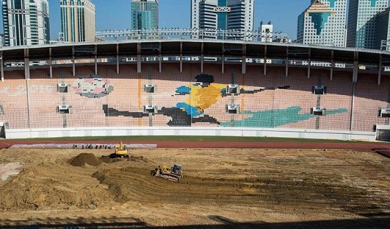 挖地三尺!恒大主场草皮彻底改造进行时_虎扑中