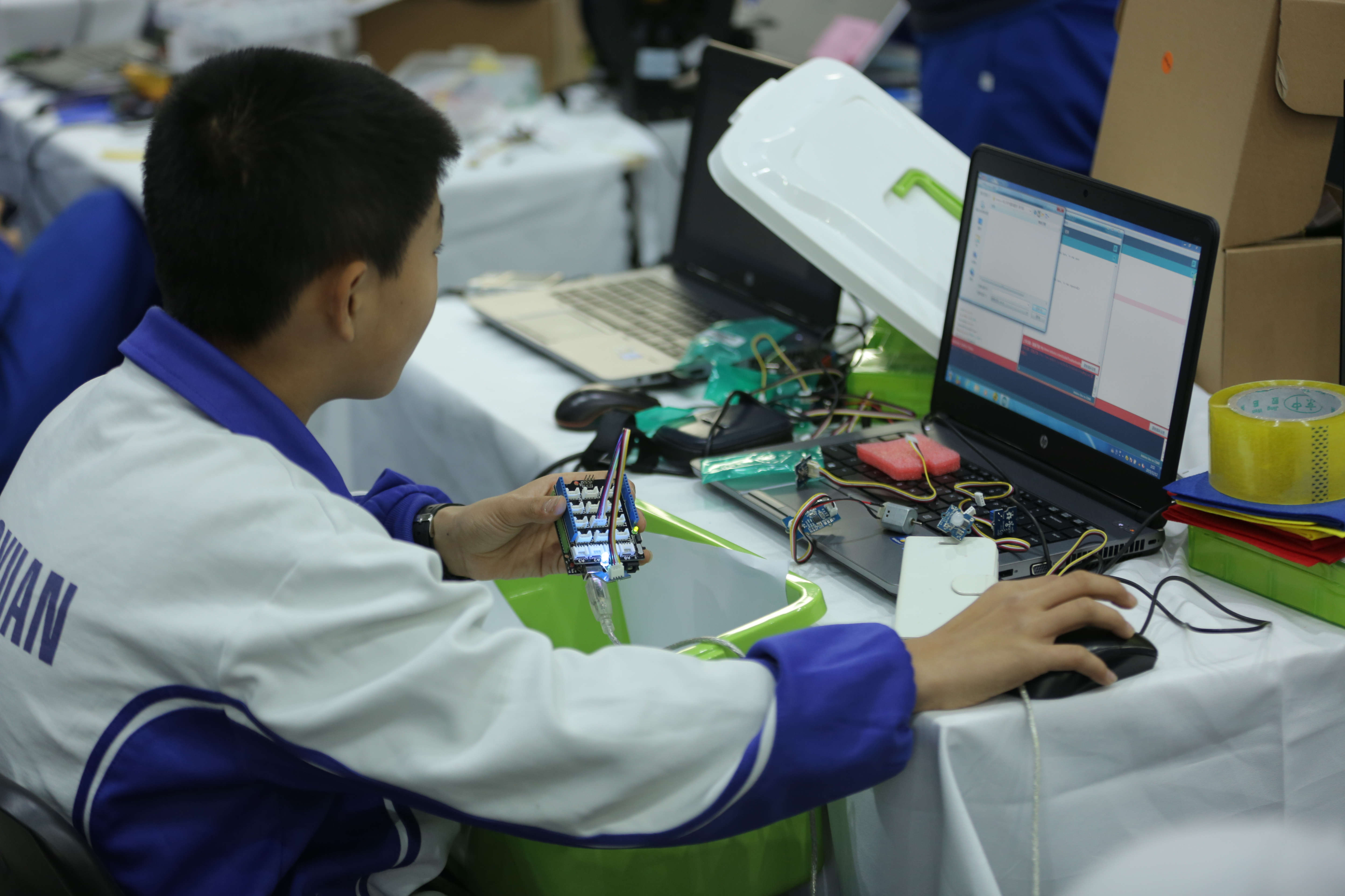 首届北京市中小学生创客秀活动开幕_虎扑其他