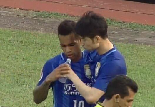 GIF:吉翔首开纪录, 苏宁1- 0 平阳 _虎扑中国足球