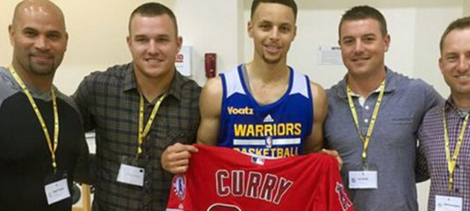 洛杉矶天使队球员现身勇士训练场_虎扑NBA新