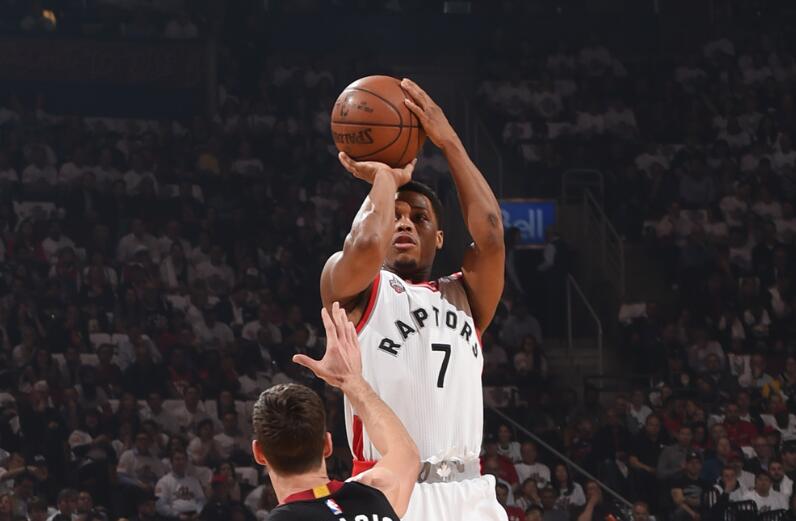 赛后:洛瑞关键三分,猛龙拿下天王山_虎扑NBA