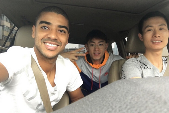 阿兰再秀中文新段子:早起的鸟儿有虫吃_虎扑中