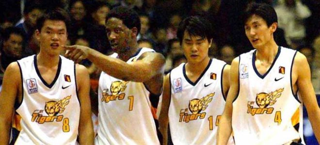 昔日广东队友不舍王仕鹏退役_虎扑CBA新闻