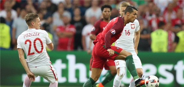 半场:莱万开场闪电破门,波兰1-1葡萄牙_虎扑国