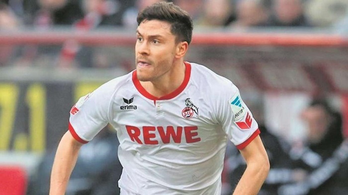 曝巴塞罗那有意科隆左后卫黑克托尔_虎扑国际