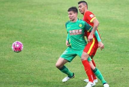 铁树终开花!谢尔盖耶夫斩获中超首球_虎扑中国