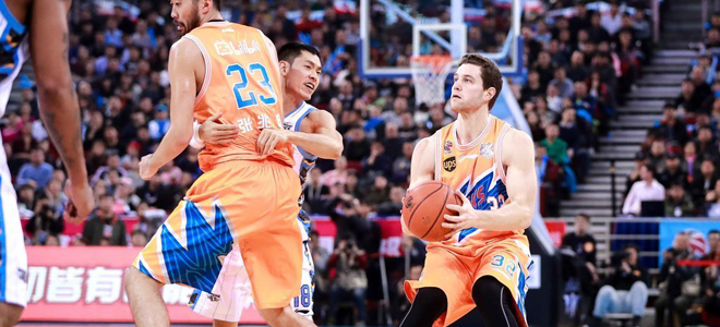 刘鹏:最后关键时刻上海没有乱_虎扑CBA新闻