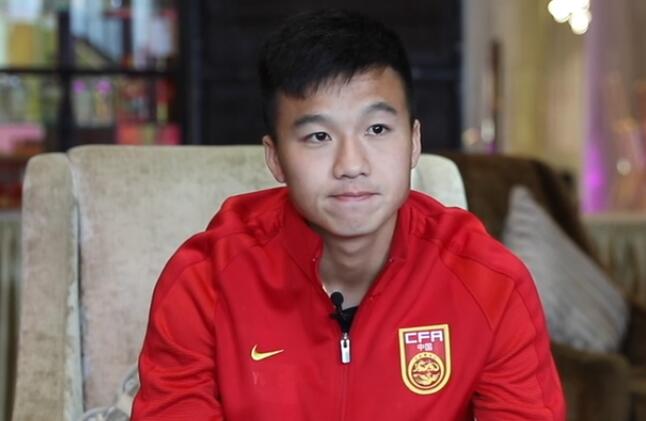 无论打后腰还是前腰,姚均晟都要向蒿俊闵金敬