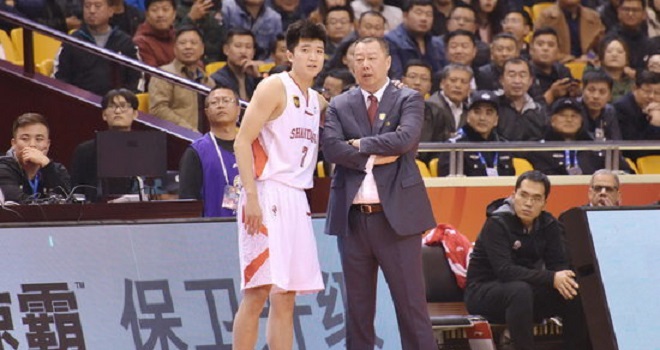 吴庆龙:外线轮转确实有困难,会让年轻球员得到锻炼