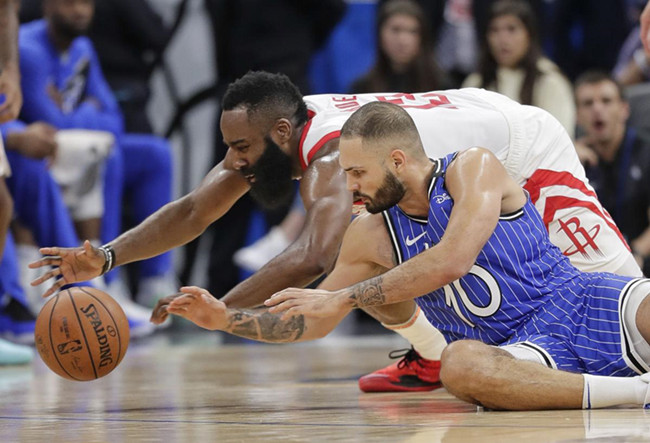 富尼耶谈主防哈登:筋疲力尽,他真的是太优秀了 NBA新闻 富尼耶谈主防哈登:筋疲力尽,他真的是太优秀了 NBA新闻