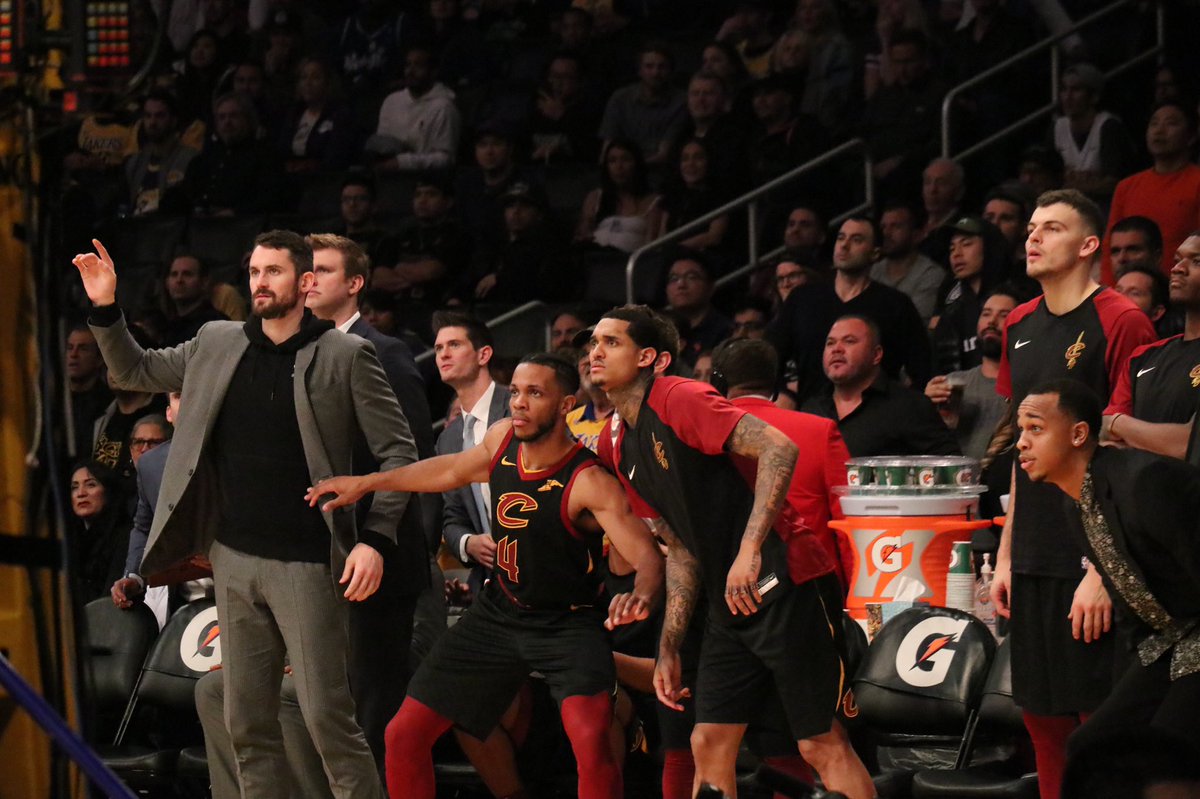 2019年首胜!骑士客场战胜湖人终结12连败 NBA新闻 2019年首胜!骑士客场战胜湖人终结12连败 NBA新闻