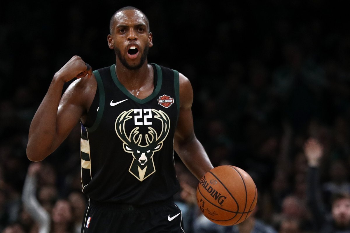 手感不佳为何依旧果断出手?米德尔顿:投篮才能找回手感 NBA新闻 手感不佳为何依旧果断出手?米德尔顿:投篮才能找回手感 NBA新闻