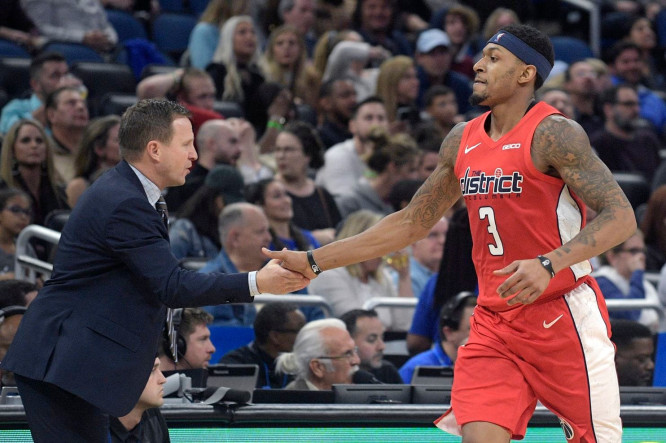 比尔:知道今晚赢下比赛有多重要,不论需要付出什么代价 NBA新闻 比尔:知道今晚赢下比赛有多重要,不论需要付出什么代价 NBA新闻