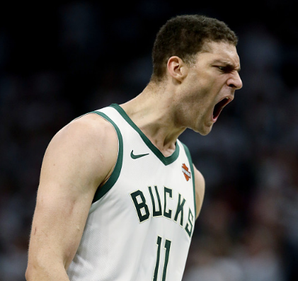 季后赛得分新高!洛佩斯砍29分11篮板4封盖助雄鹿取胜 NBA新闻 第1张 季后赛得分新高!洛佩斯砍29分11篮板4封盖助雄鹿取胜 NBA新闻 第1张